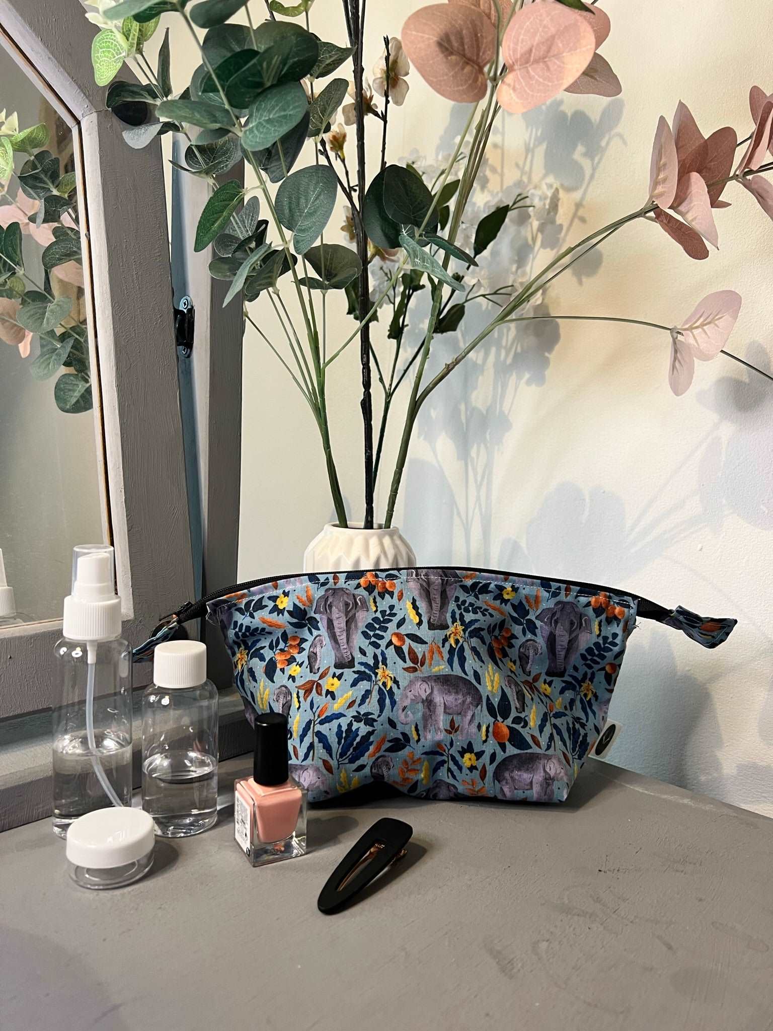 Perfect elephant makeup bag for cosmetics.