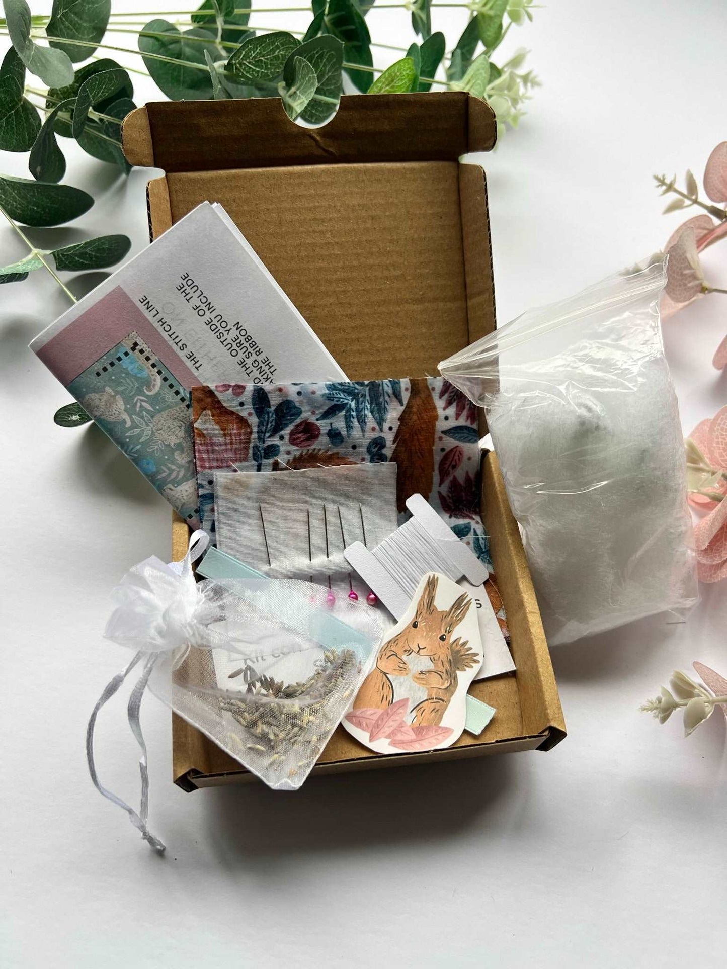 Make your own lavender sachets with our DIY Mini Kit.