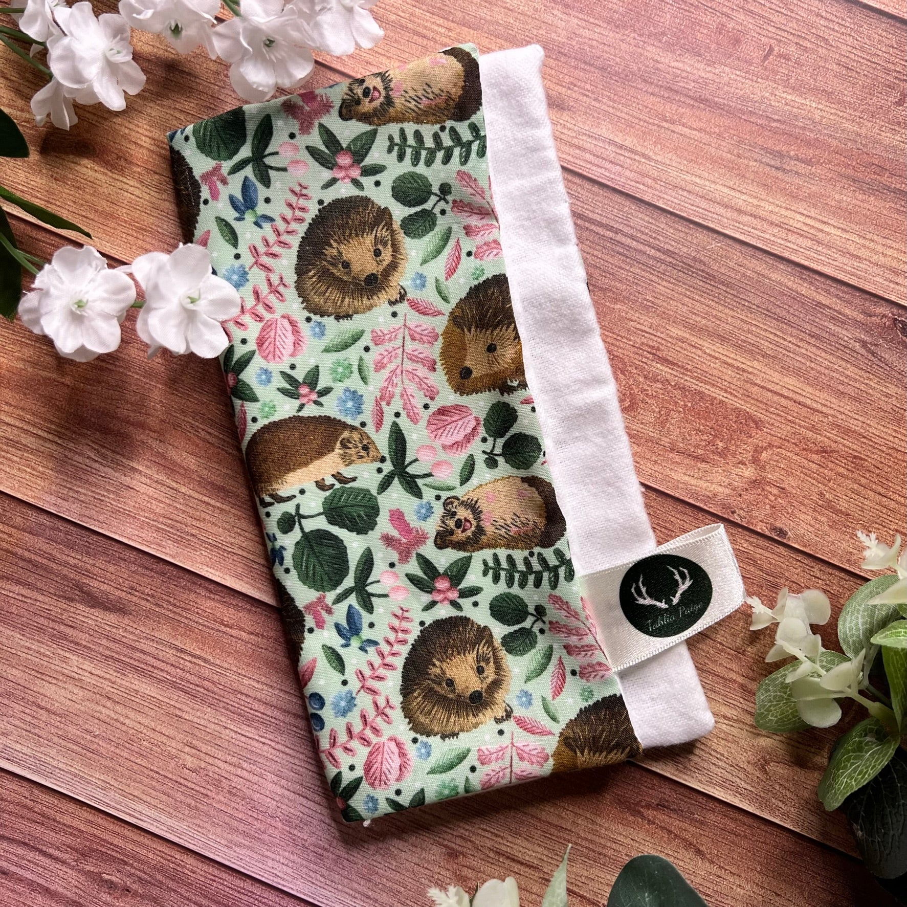 Eco-friendly hedgehog face cloth, perfect for gifting as an eco-friendly gift under £5